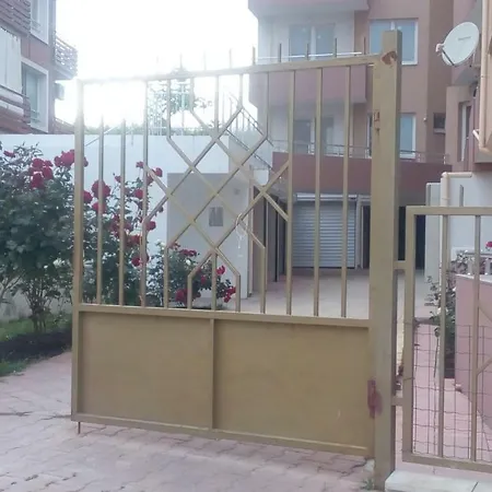 Apartment Апартамент Виа Понтика